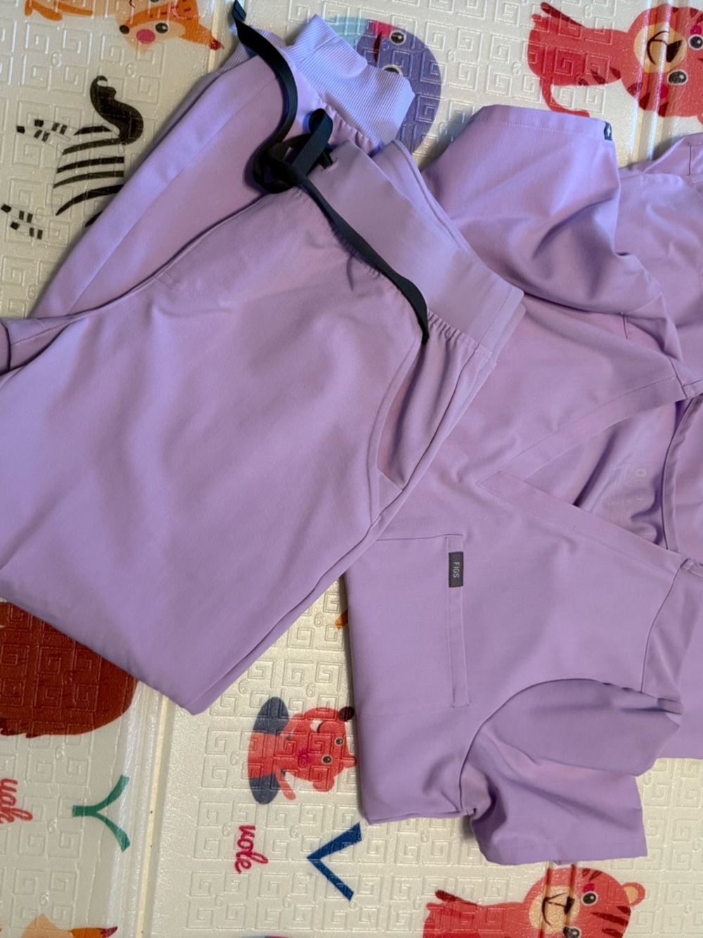 FIGS Lavender Purple Scrub Set